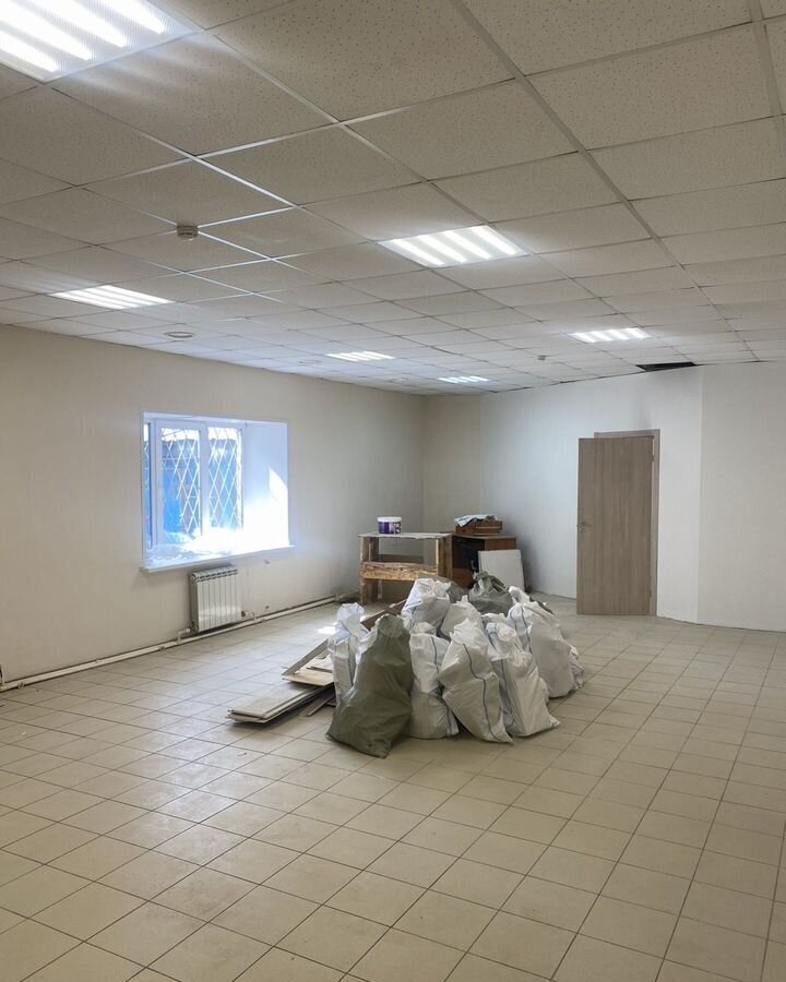 свободного назначения г Новосибирск р-н Калининский ул Макаренко 44 мкр-н Юбилейный фото 8
