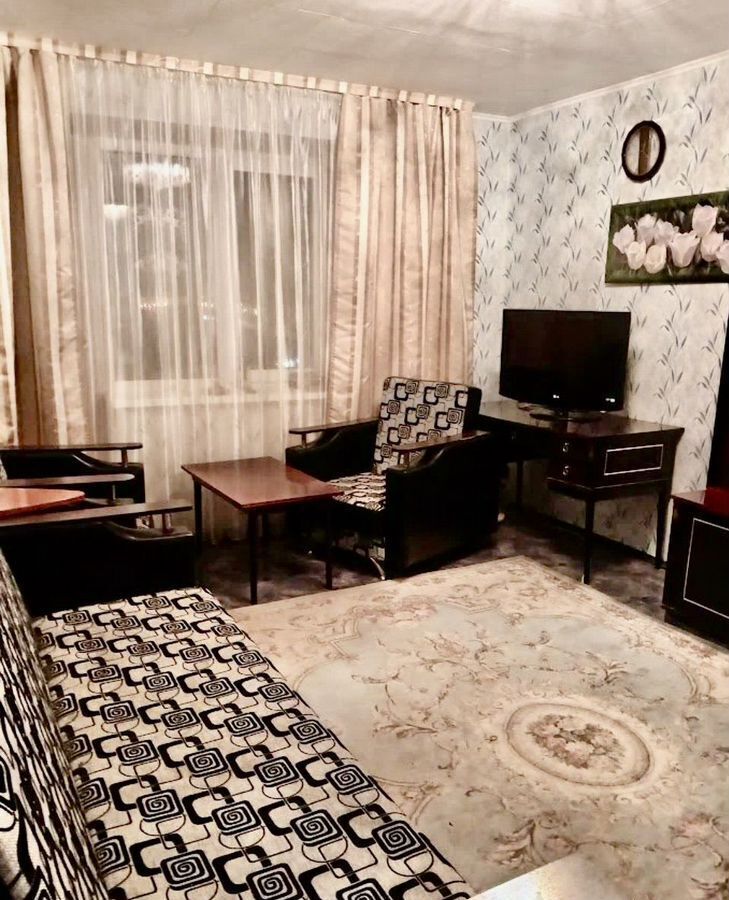 квартира г Саратов р-н Волжский ул Соколовая 18/40 фото 2