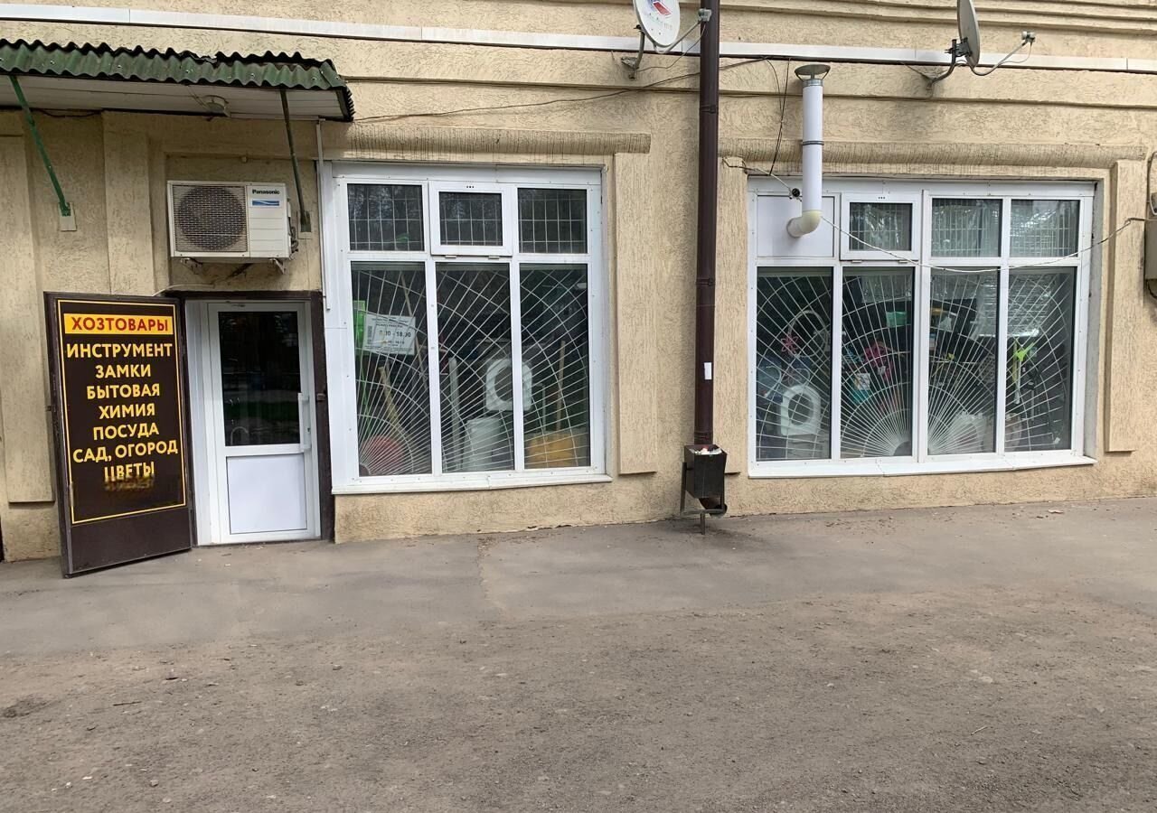 торговое помещение г Каменск-Шахтинский ул Сапрыгина 9 фото 1