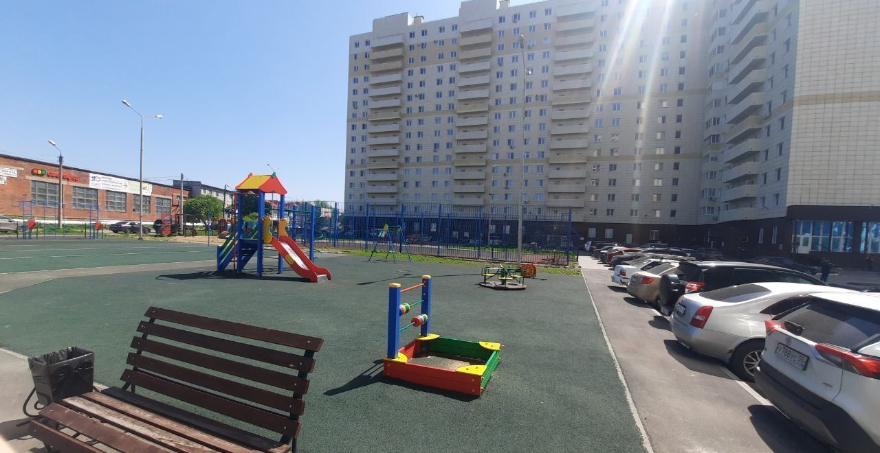 квартира г Омск р-н Октябрьский ул 10-я Рабочая 68 ЖК на Кирова Октябрьский АО фото 1