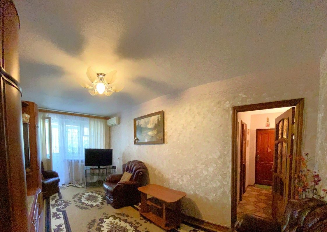 квартира г Волгоград р-н Советский ул им. Тулака 40 фото 1