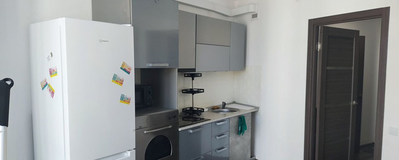 квартира г Екатеринбург Академический ул Академика Парина 33 фото 1