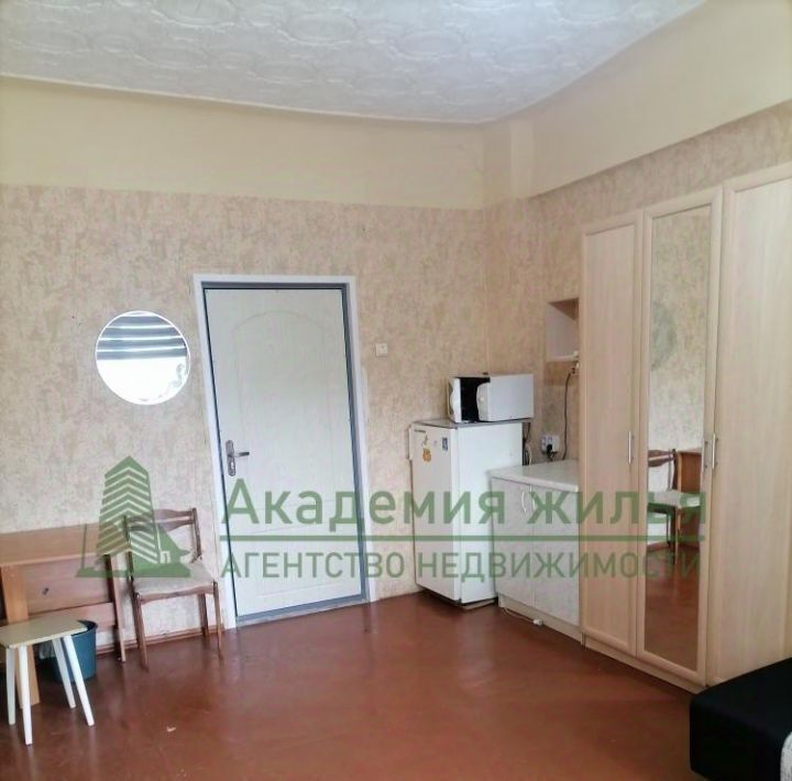 комната г Саратов р-н Октябрьский ул 2-я Садовая 118 фото 2