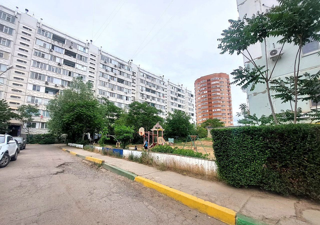 квартира г Астрахань р-н Кировский ул Куликова 77к/2 фото 24