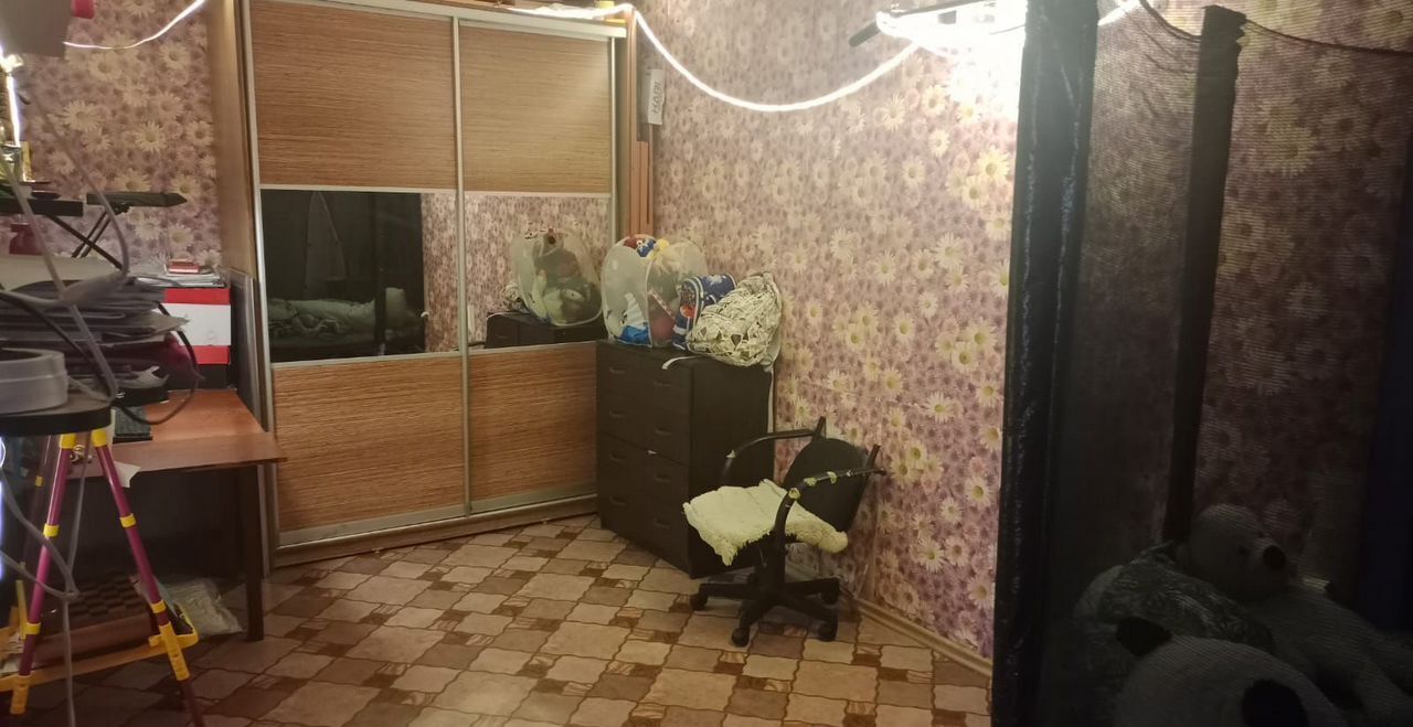 комната г Челябинск р-н Тракторозаводский ул Салютная 23 фото 4