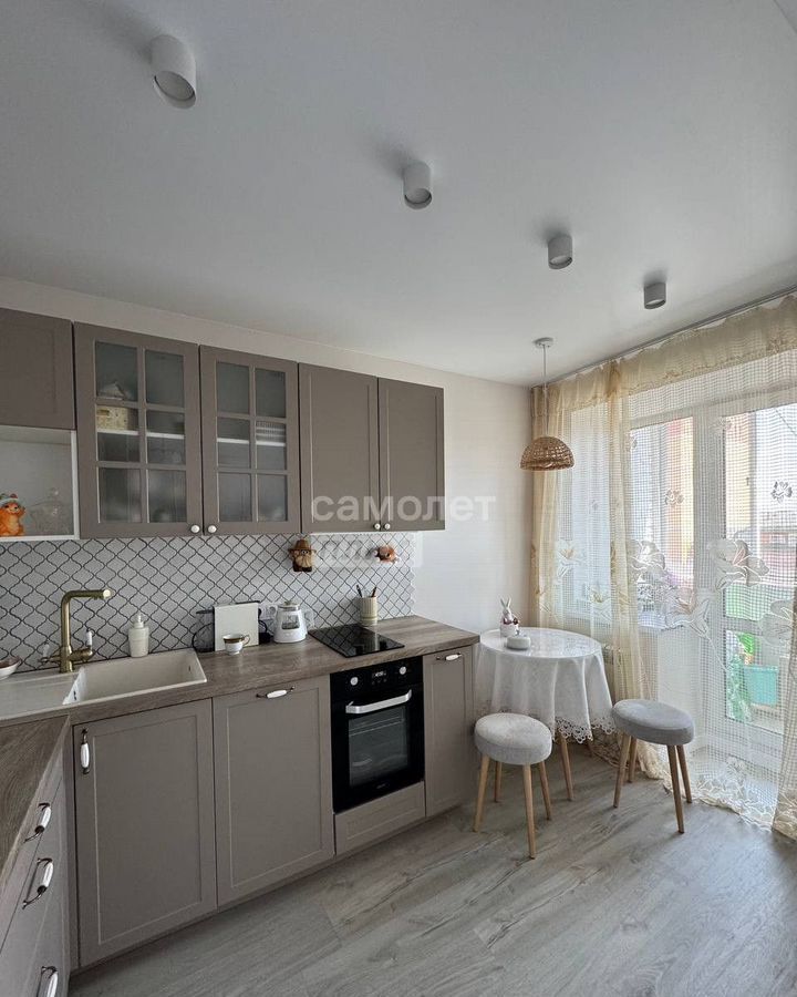 квартира г Хабаровск р-н Центральный ул Ленина 56а фото 1