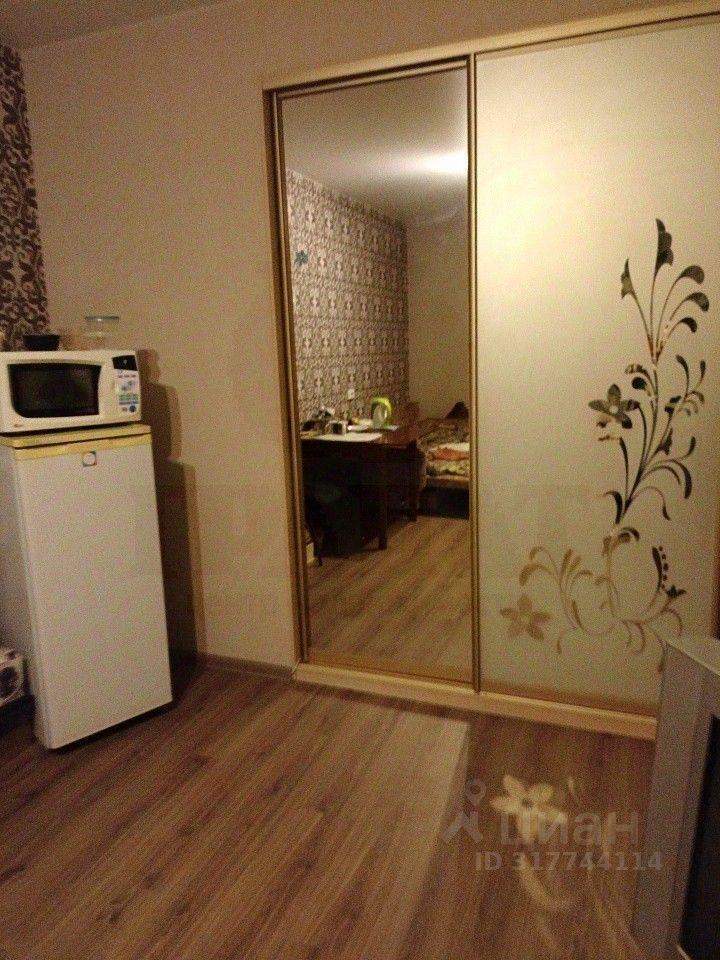 комната г Екатеринбург р-н Орджоникидзевский улица Ильича, 15 фото 3
