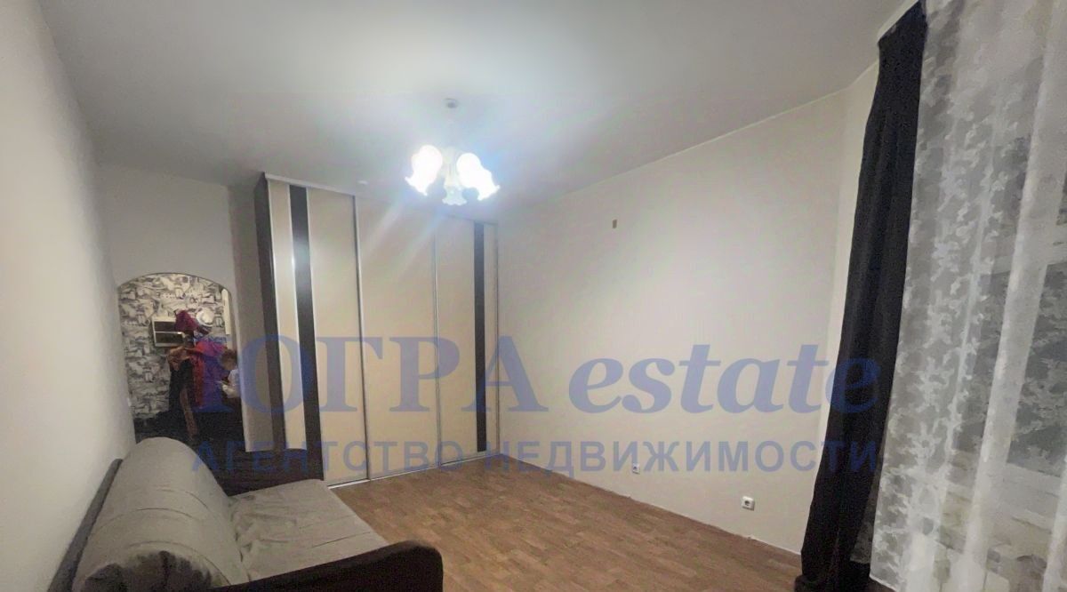 квартира г Нижневартовск ул Героев Самотлора 22 фото 2