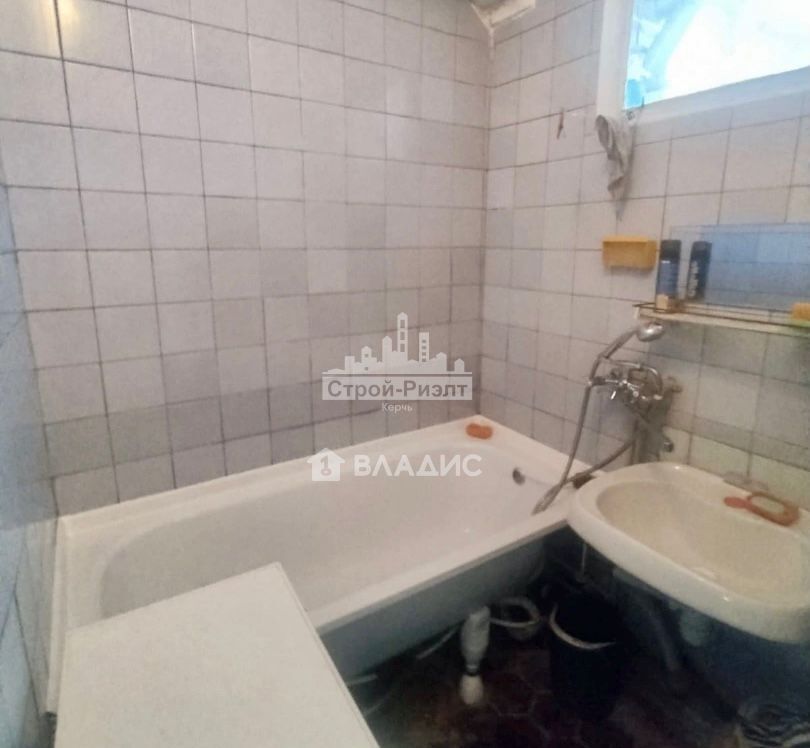 квартира г Керчь ул Володи Дубинина 20 фото 2