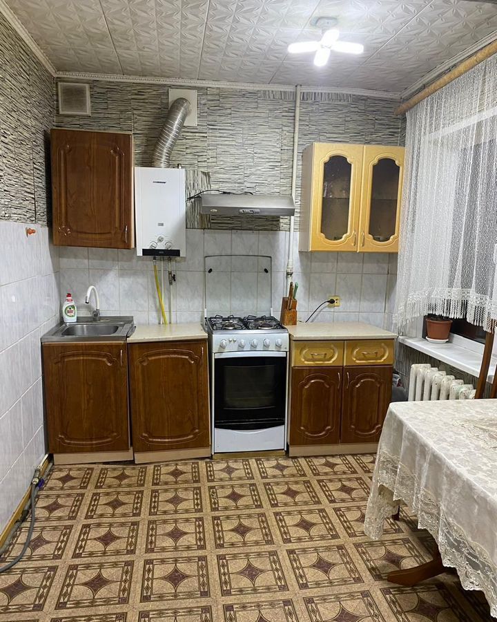 квартира р-н Новомосковский г Новомосковск ул Чапаева 6 фото 3