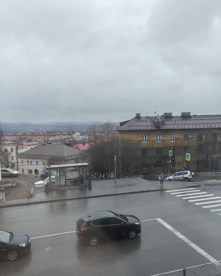 комната г Мурманск р-н Октябрьский ул Папанина 21 фото 3