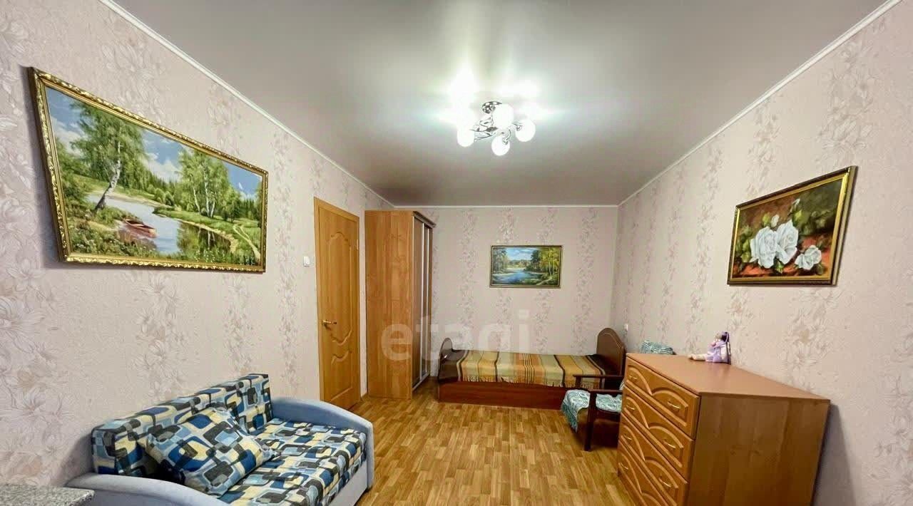 квартира г Тольятти р-н Автозаводский ул Автостроителей 98 фото 1