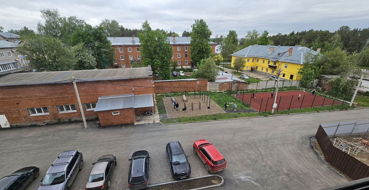 квартира г Сарапул ул Электрозаводская 3г фото 4