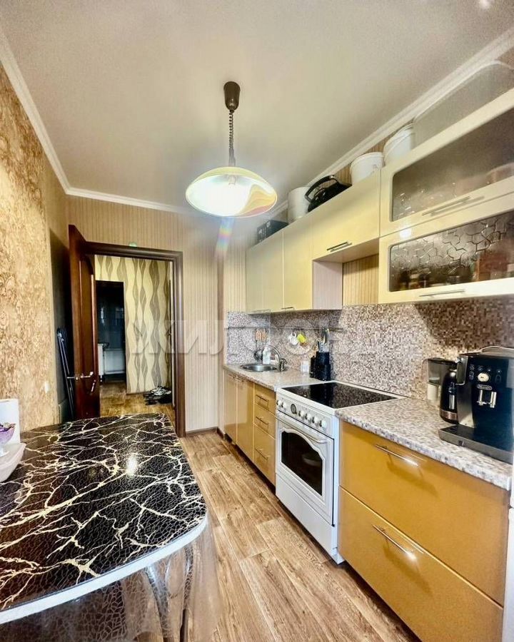 квартира г Тольятти р-н Автозаводский ул Свердлова 17 фото 2