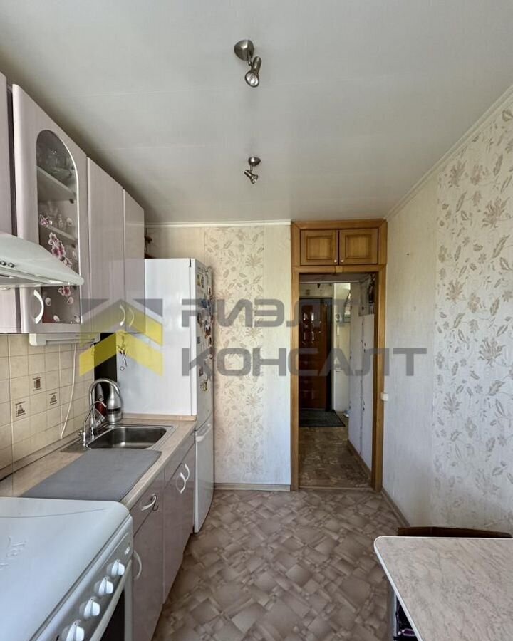 квартира г Омск р-н Центральный ул Добровольского 3 фото 13