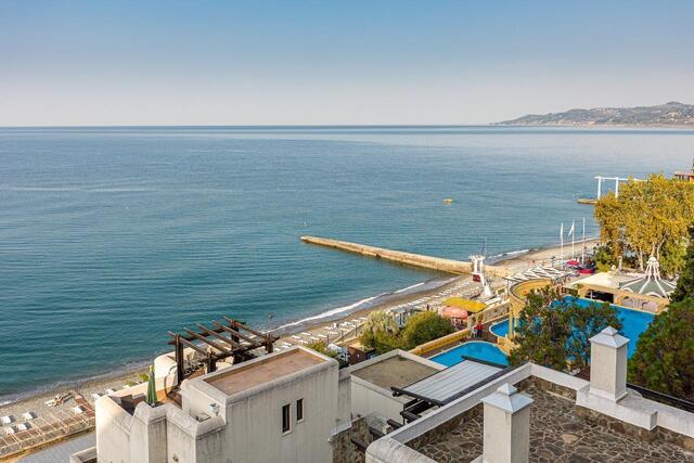 Russia, City of Sochi, Sochi, Tsentralnyy rayon, Pirogova Street, 10 фото