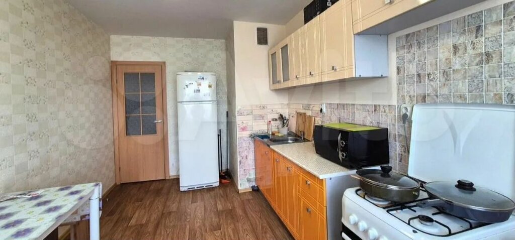 квартира г Калининград ул Левитана 63к/2 фото 2