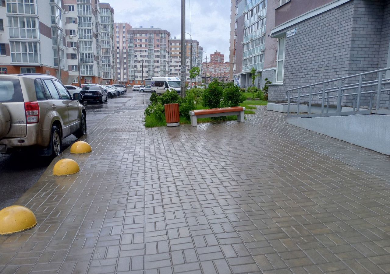 квартира г Волгоград р-н Кировский ул им. Гаря Хохолова 2 фото 21