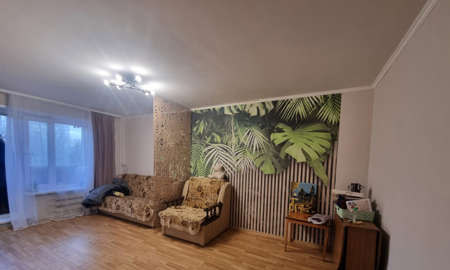 B м-н, микрорайон В, 2 фото