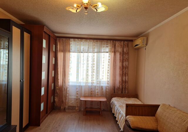 р-н Западный мкр-н Юбилейный, Платановый б-р, 12 фото