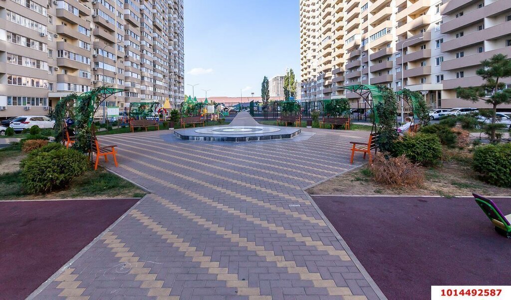 квартира г Краснодар р-н Карасунский микрорайон Камвольно-Суконный Комбинат ул Магистральная 11к/3 фото 2