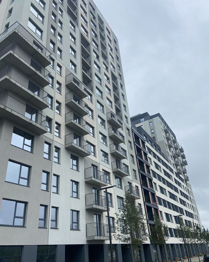 квартира г Екатеринбург р-н Железнодорожный ул Пехотинцев 2г фото 1