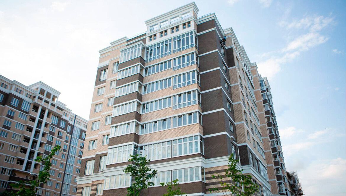 квартира г Краснодар р-н Прикубанский ул им. Мурата Ахеджака 12 корп. 10 фото 3