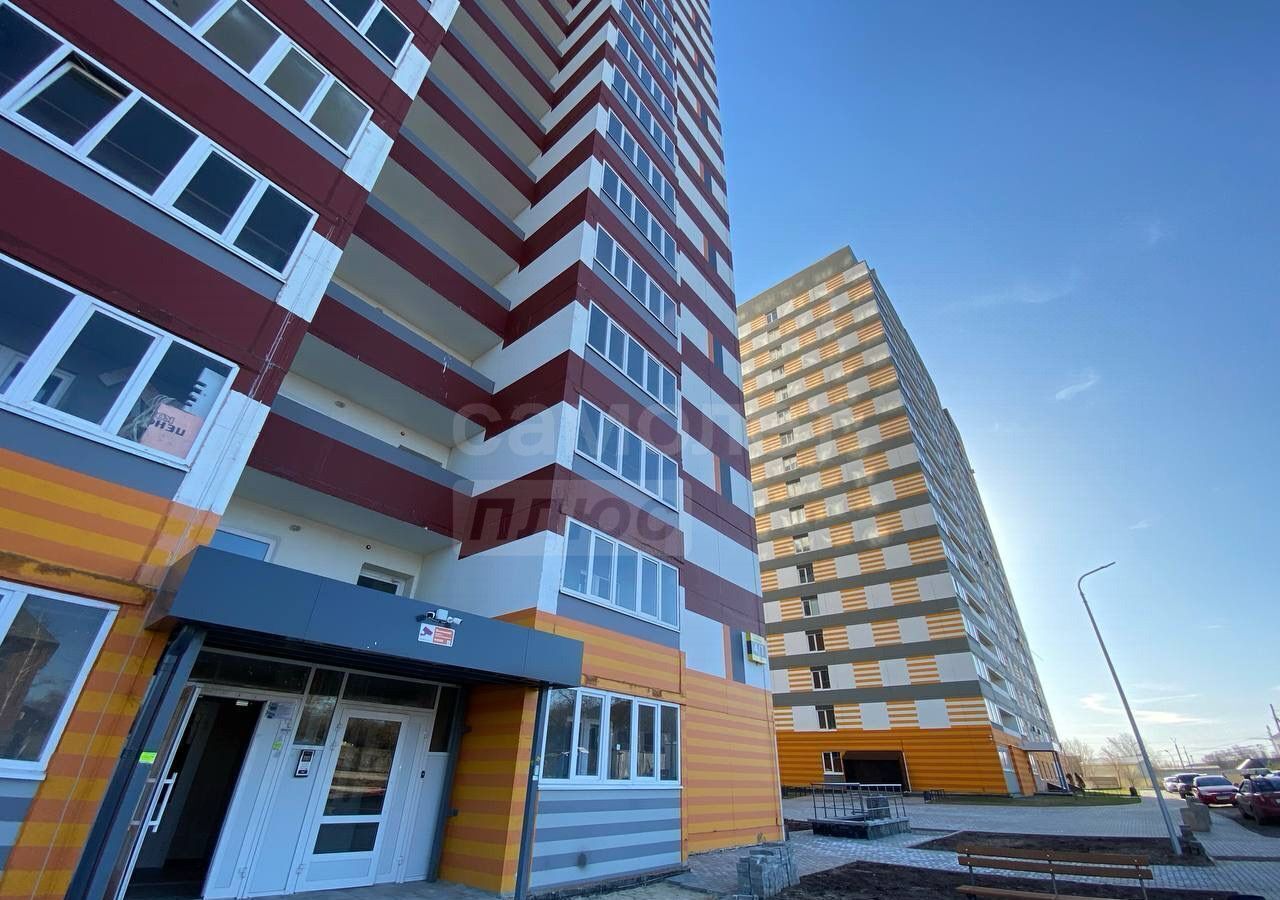 квартира г Оренбург р-н Промышленный ул Юркина 2б фото 1