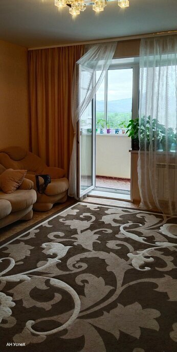квартира г Саяногорск мкр Центральный 17 фото 2