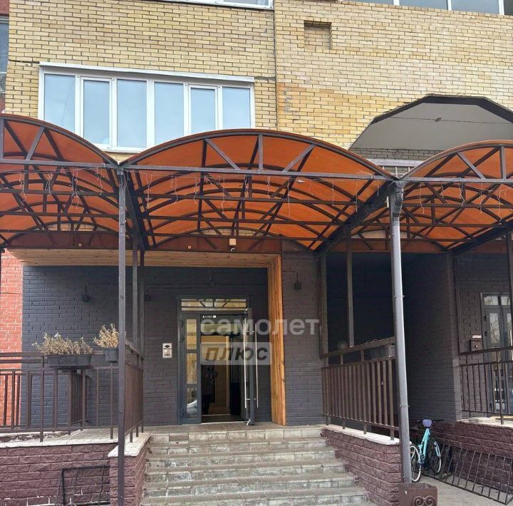 квартира г Омск р-н Кировский б-р Архитекторов 19 фото 4