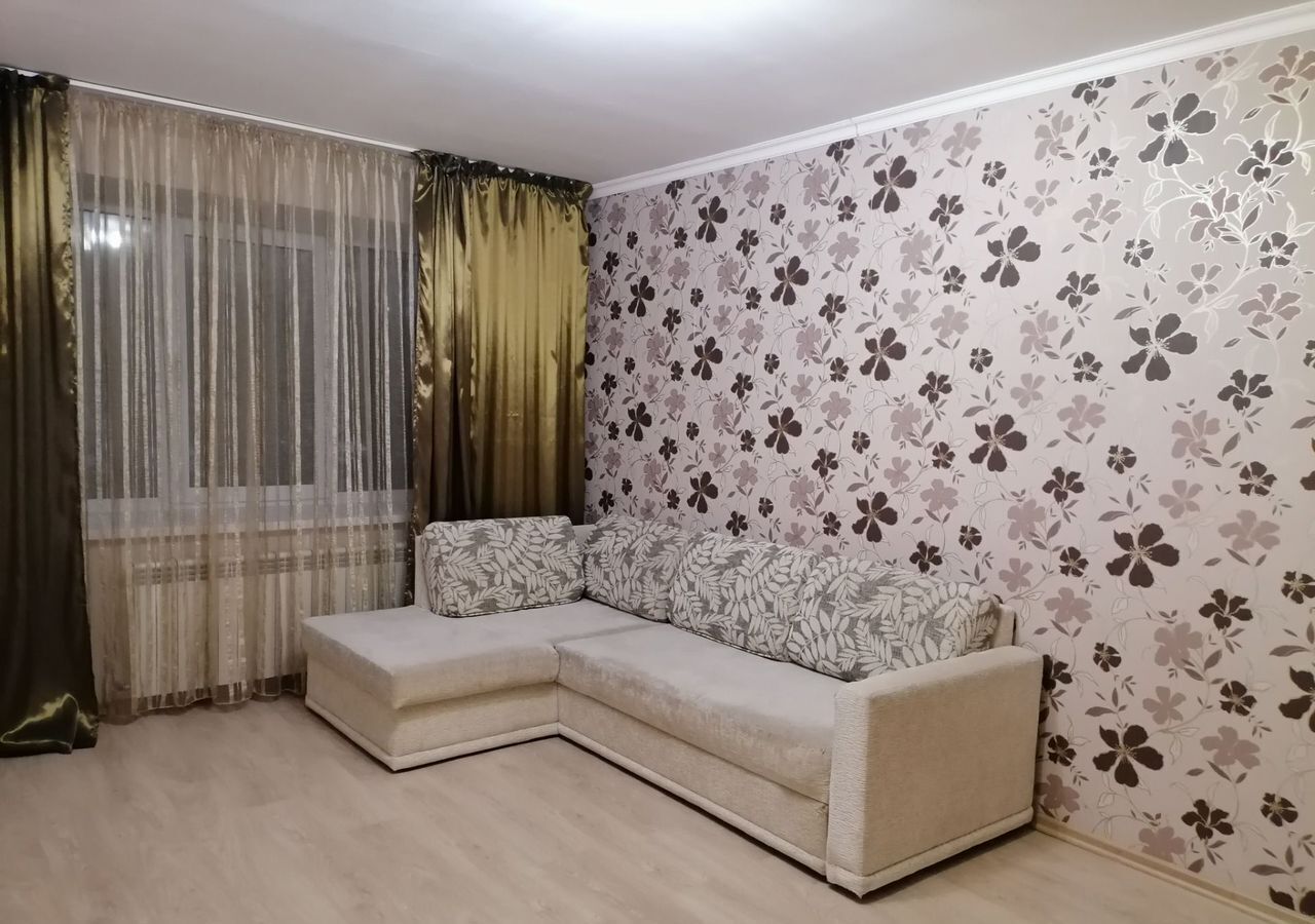 квартира г Чебоксары р-н Ленинский ул Строителей 10 фото 1