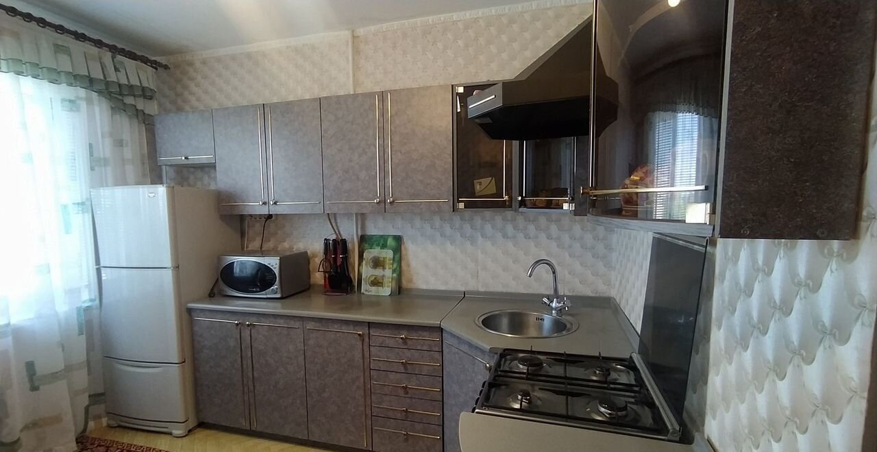 квартира г Волгоград р-н Дзержинский ул Качинцев 108 фото 3