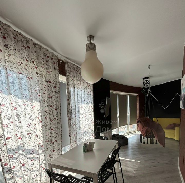 квартира г Волгоград р-н Центральный ул им. Пархоменко 2 фото 5