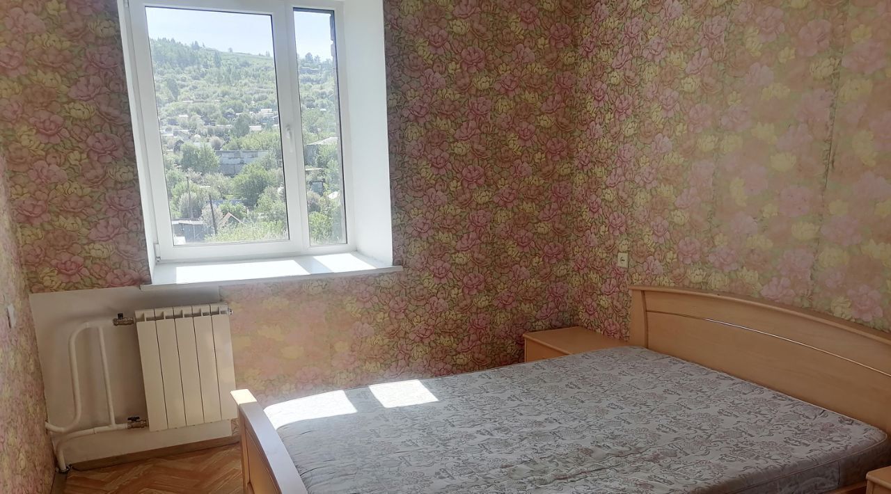 квартира г Новокузнецк р-н Заводской ул Ярославская 44 фото 1