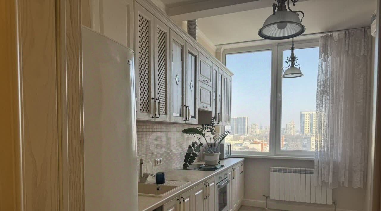 квартира г Ростов-на-Дону р-н Октябрьский ул Варфоломеева 222а/108а фото 1