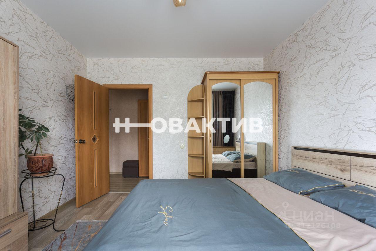 квартира г Новосибирск р-н Дзержинский ул Театральная 2а фото 15
