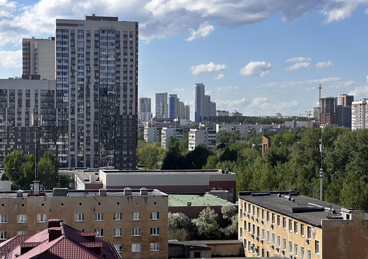 квартира г Екатеринбург Чкаловская ул Чкалова 18 фото 18