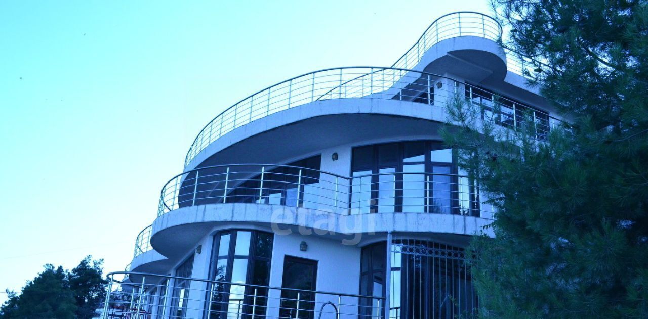 дом г Алушта п Семидворье ул Им. Профессора Свиргуненко 11 фото 40