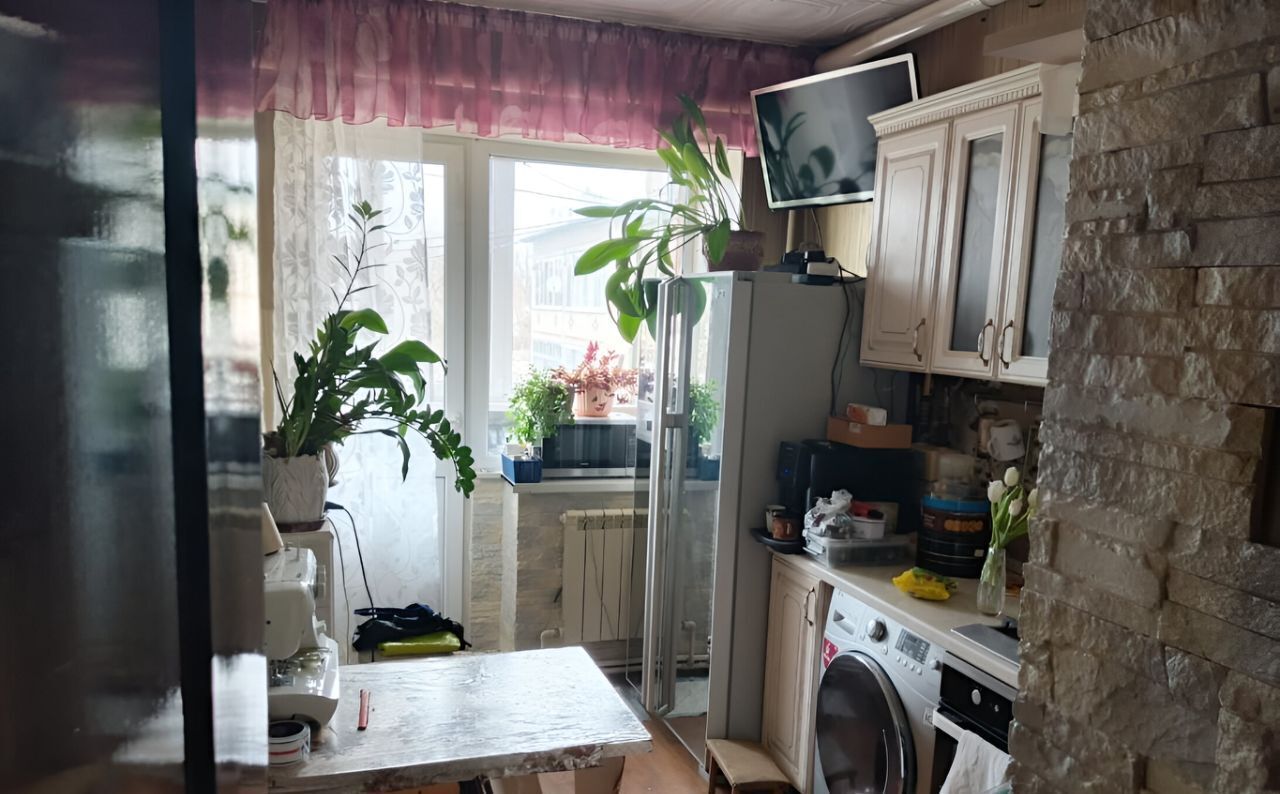 квартира р-н Кировский г Киров ул Фурманова 15 фото 5