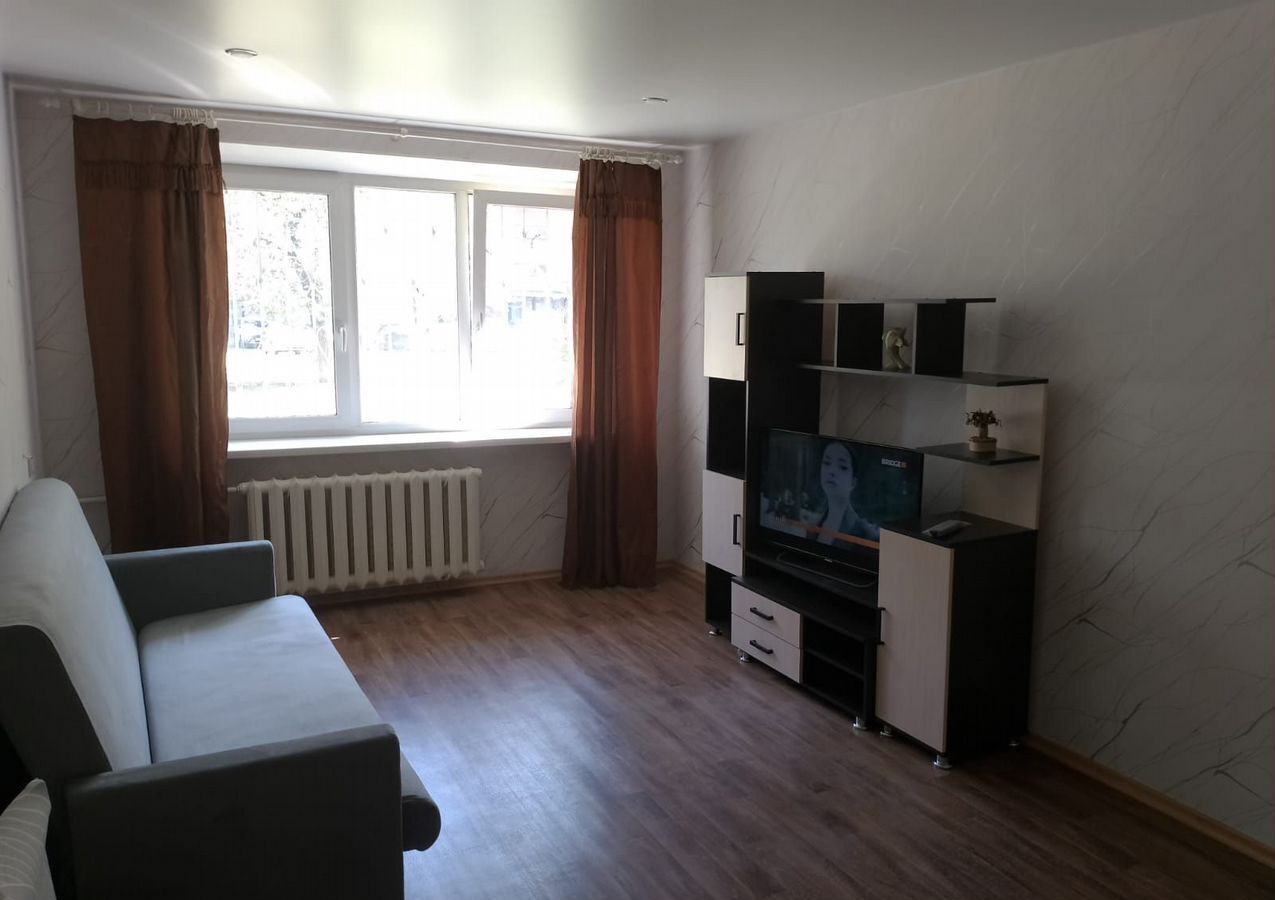 квартира г Магнитогорск р-н Орджоникидзевский ул Галиуллина 51 фото 1