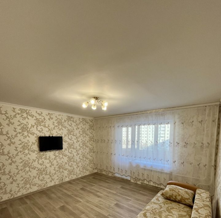 квартира г Омск р-н Кировский ул Дмитриева 15/3 фото 1