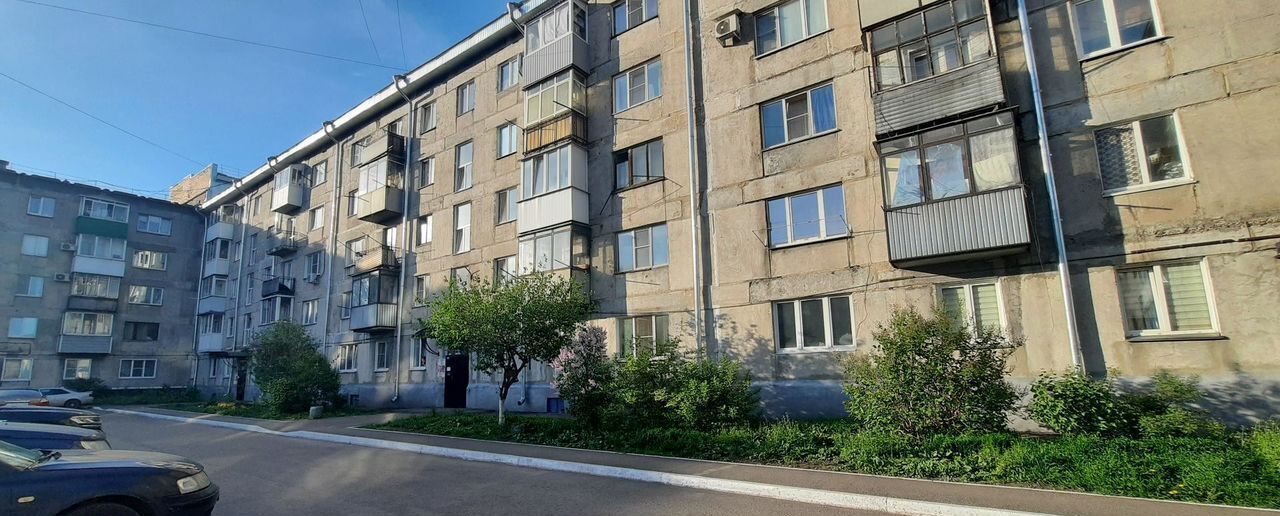 квартира г Новокузнецк р-н Центральный ул Кузнецова 4/1 Кемеровская обл. — Кузбасс фото 10