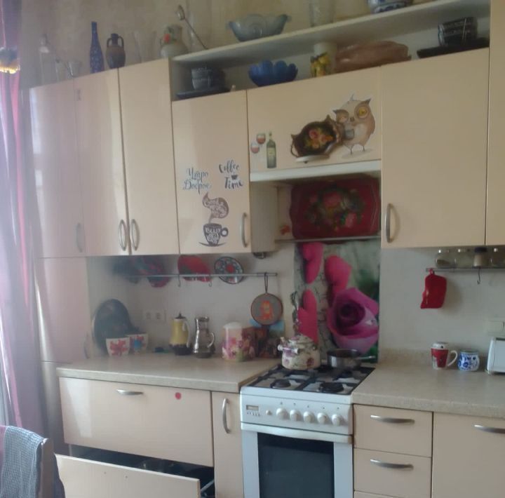 комната г Москва метро Таганская ул Земляной Вал 52/16с 1 фото 1