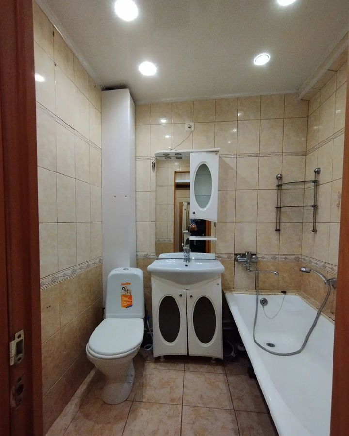 квартира г Омск р-н Ленинский пр-кт Карла Маркса 83а фото 2