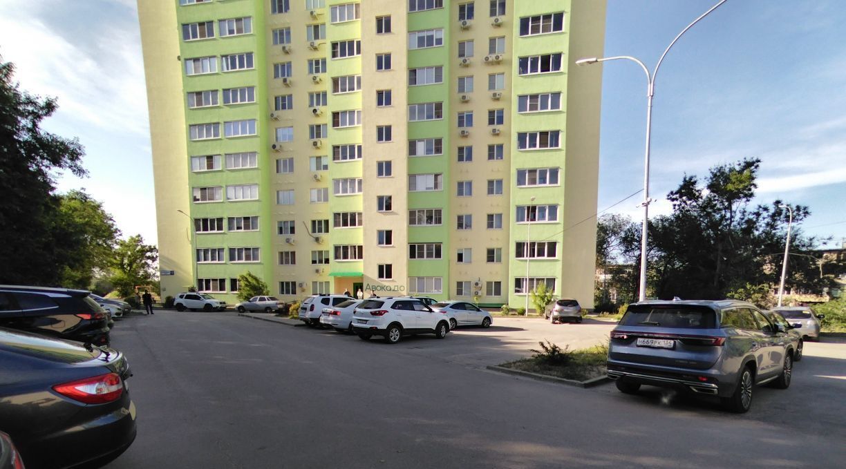 квартира г Волгоград р-н Тракторозаводский ул им. Баумана 12 фото 2