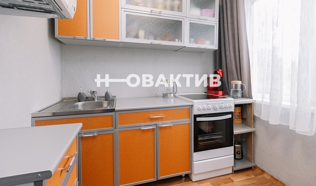 квартира г Новосибирск Гагаринская ул Лейтенанта Амосова 62 фото 2