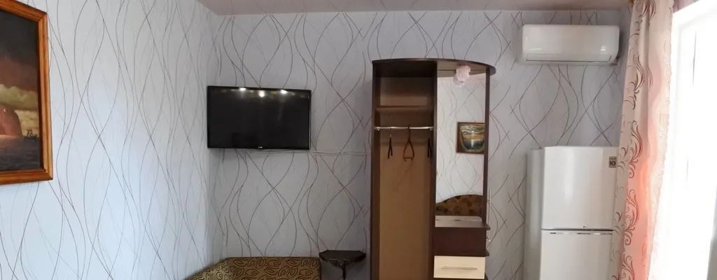 комната г Судак ул Танкистов 39 фото 3
