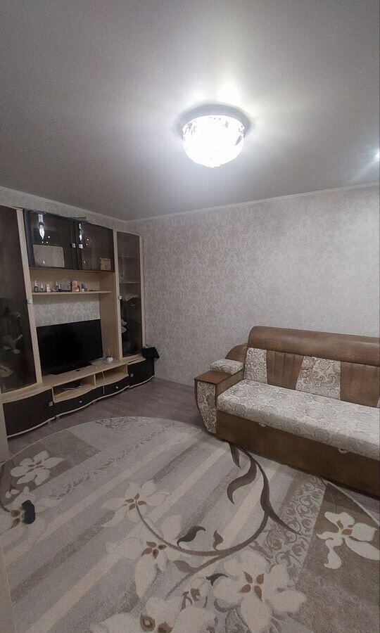 квартира г Омск р-н Кировский ул Севастопольская 23 фото 2