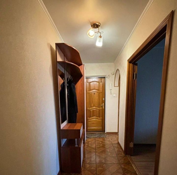 комната г Казань Яшьлек ул Адоратского 27 фото 2