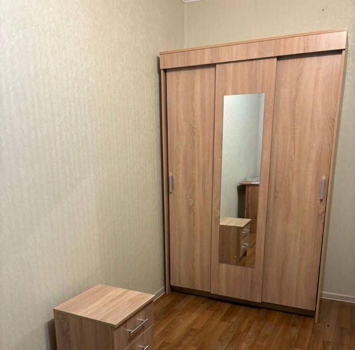 комната г Казань Яшьлек ул Адоратского 27 фото 3